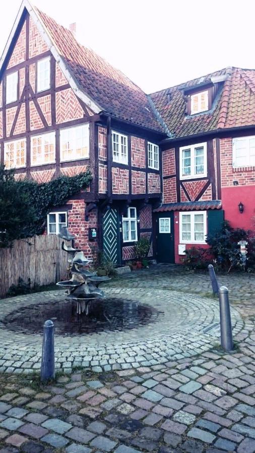 Ferienwohnung An Der Nicolaikirche Luneburg Ngoại thất bức ảnh